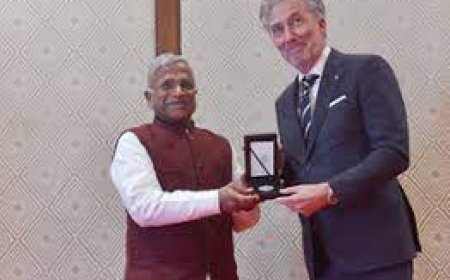 मिश्र से विदेश सेवा के अधिकारियों ने की मुलाकात