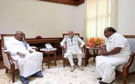 देवेगौड़ा एवं उनके पुत्रों ने मोदी से की मुलाकात