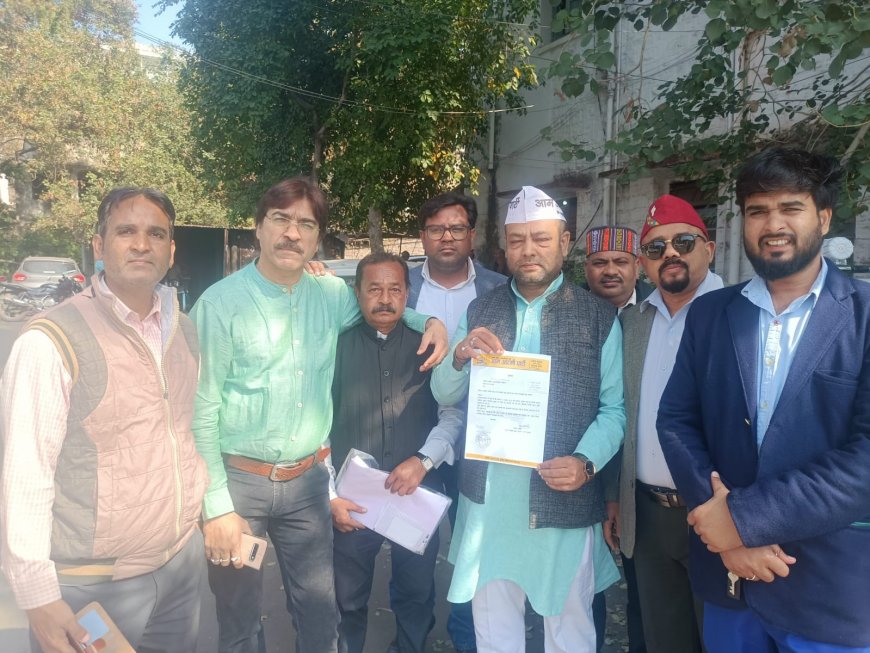 आम आदमी जिला अध्यक्ष सतीश पाठक आईजी को सोफा ज्ञापन पत्रकार अमित सेन को धमकाने वाले आरोपी पर जल्द कार्यवाही