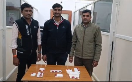 वर्कफ्राॅम होम एवं टास्क के नाम पर फरियादिया को ब्लेकमेल कर 9,11,884/-रूपये की धोखाधडी करने वाले मुख्यआरोपी सहित 03 आरोपियो को सायबर क्राईम भोपाल की टीम द्वारा हल्दवानी उत्तराखण्ड से किया गिरफ्तार।*