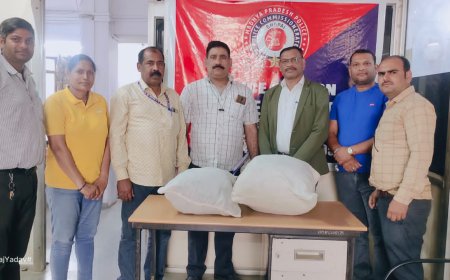 गांजा तस्करो को किया गिरफ्तार आरोपियो के पास से कुल 15 किलो 800 ग्राम गांजा व एक पल्सर मोटरसाइकिल को किया जप्त जिसकी कुल कीमत 3,25,000 हजार रुपयेहै