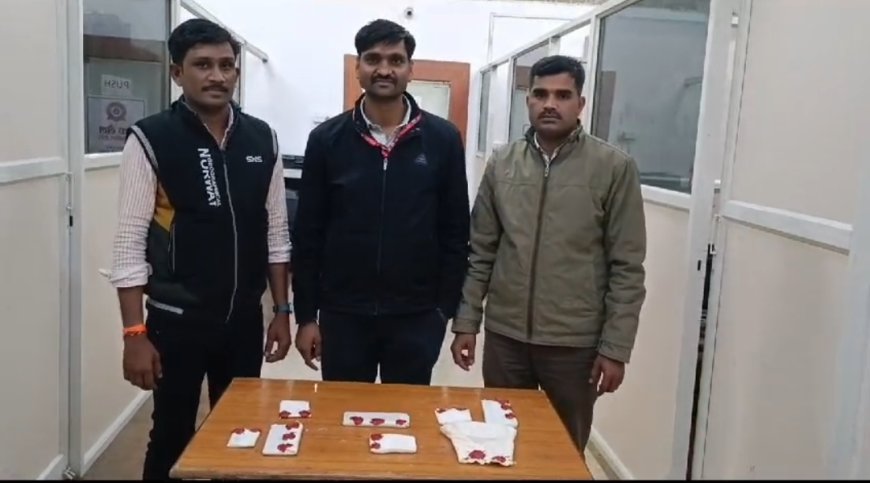 वर्कफ्राॅम होम एवं टास्क के नाम पर फरियादिया को ब्लेकमेल कर 9,11,884/-रूपये की धोखाधडी करने वाले मुख्यआरोपी सहित 03 आरोपियो को सायबर क्राईम भोपाल की टीम द्वारा हल्दवानी उत्तराखण्ड से किया गिरफ्तार।*