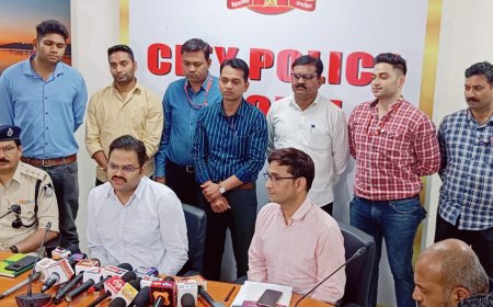 नौकरी के नाम पर ठगी करने वाले दो अंतर्राज्यीय आरोपियों को सायबर क्राईम भोपाल द्वारा शामली उत्तर प्रदेश से किया गिरफ्तार*