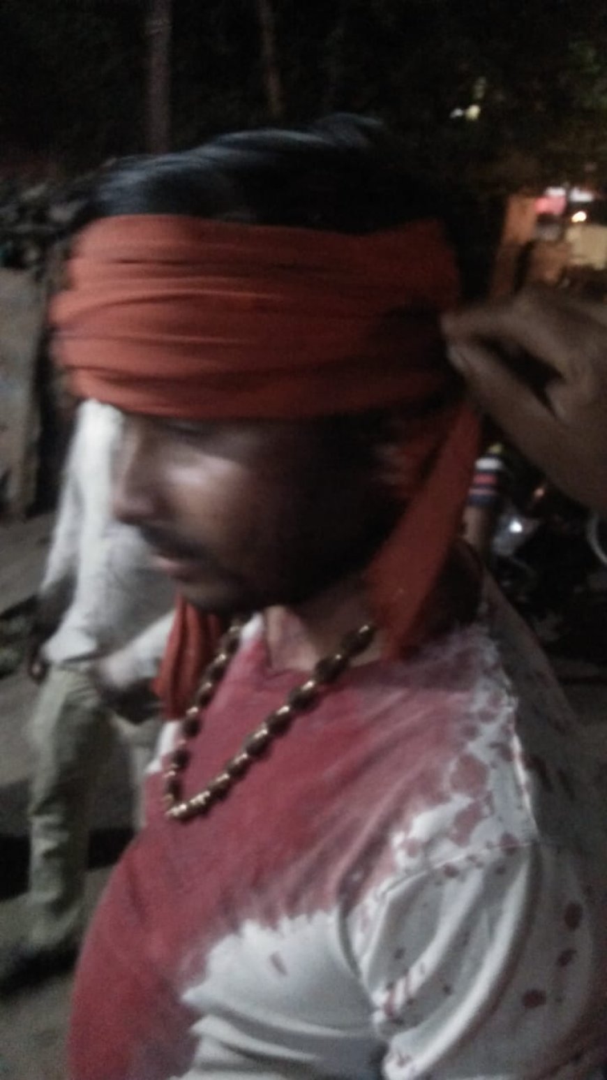 प्रेम प्रसंग से नाराज ससुर ने दमाद पर किया जानलेवा हमला