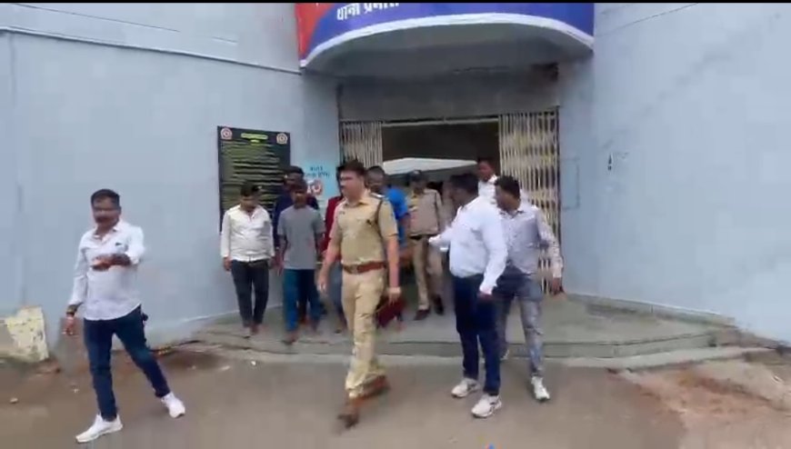 सेंट्रल जेल के बाहर पैरोल पर आए हुए व्यक्ति छोड़ने गए हुए मर्डर के फरार आरोपी गिरफतार