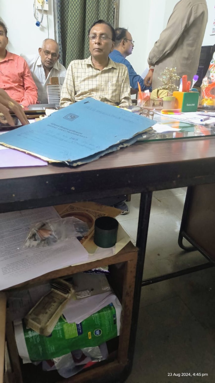 लोकायुक्त भोपाल के द्वारा BDA के कार्यालय मे ट्रैप की कार्यवाही करते हुए सहायक ग्रेड 3 क़ो रिश्वत लेते हुए रंगे हाथो पकड़ा
