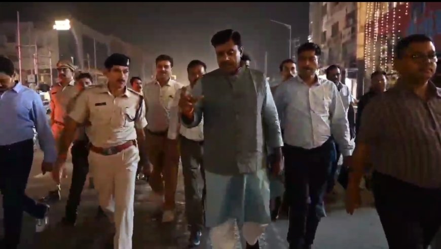 आधी रात को कोलार सिक्स लेन का विधायक रामेश्वर शर्मा ने निरीक्षण किया*