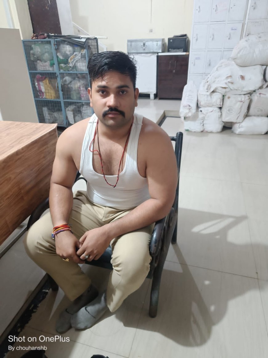 थाना एमपी नगर पुलिस ने नकली पुलिस को किया गिरफ्तार*