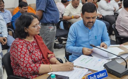 भोपाल में निजी स्कूलों की कमीशनखोरी का मामला जनसुनवाई में पहुँचा*