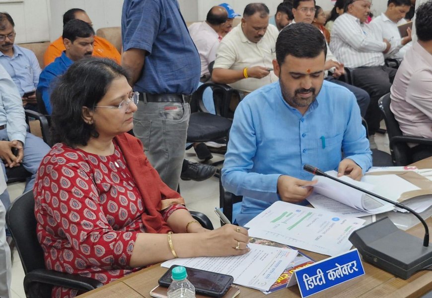 भोपाल में निजी स्कूलों की कमीशनखोरी का मामला जनसुनवाई में पहुँचा*